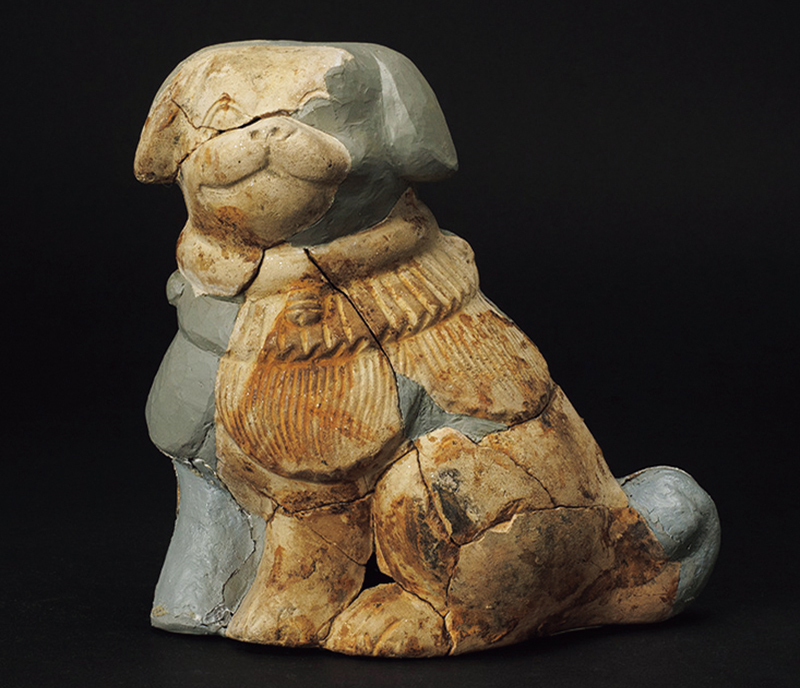 Dog figurine unearthed at the Hongo Campus