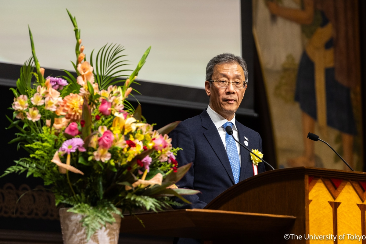 東京大学総長　藤井輝夫