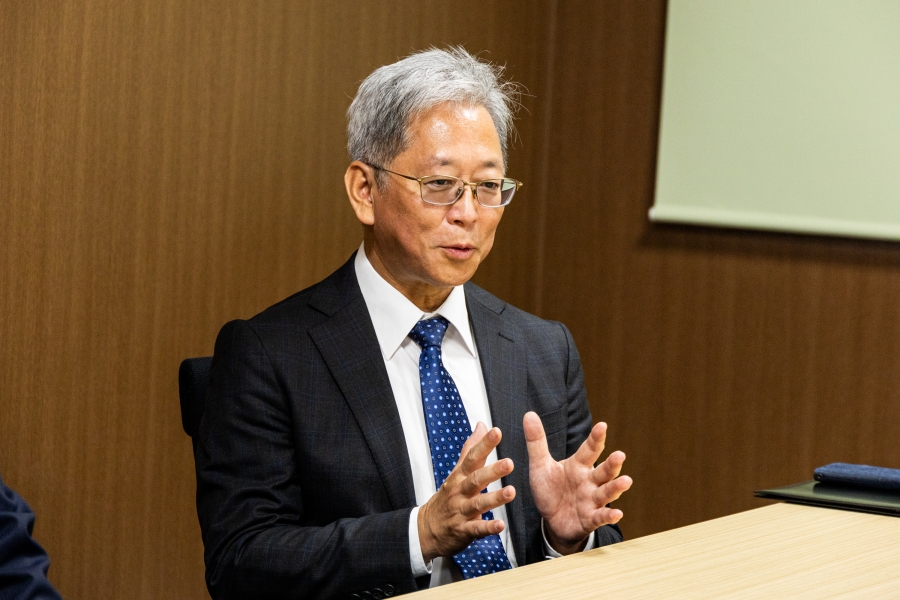兵藤所長